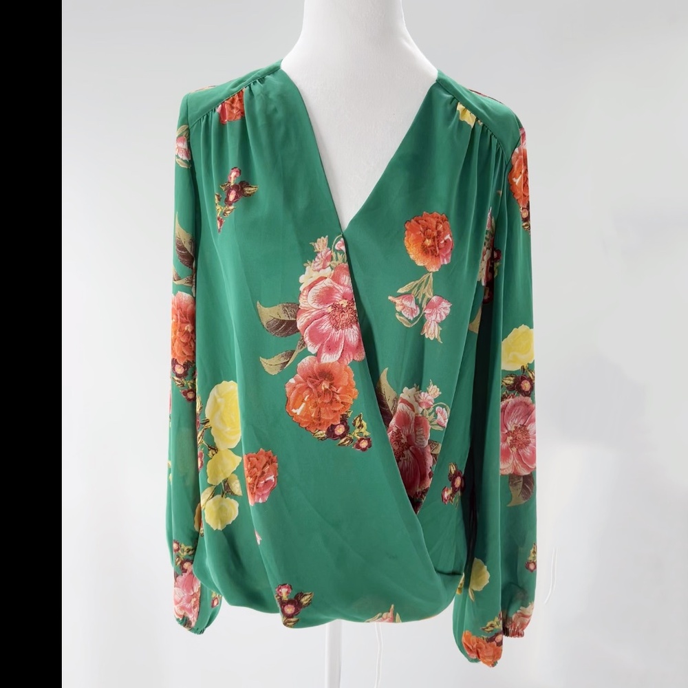 INC International Concepts Women's Twisted Green Floral Print Blouse NWT Size SM
